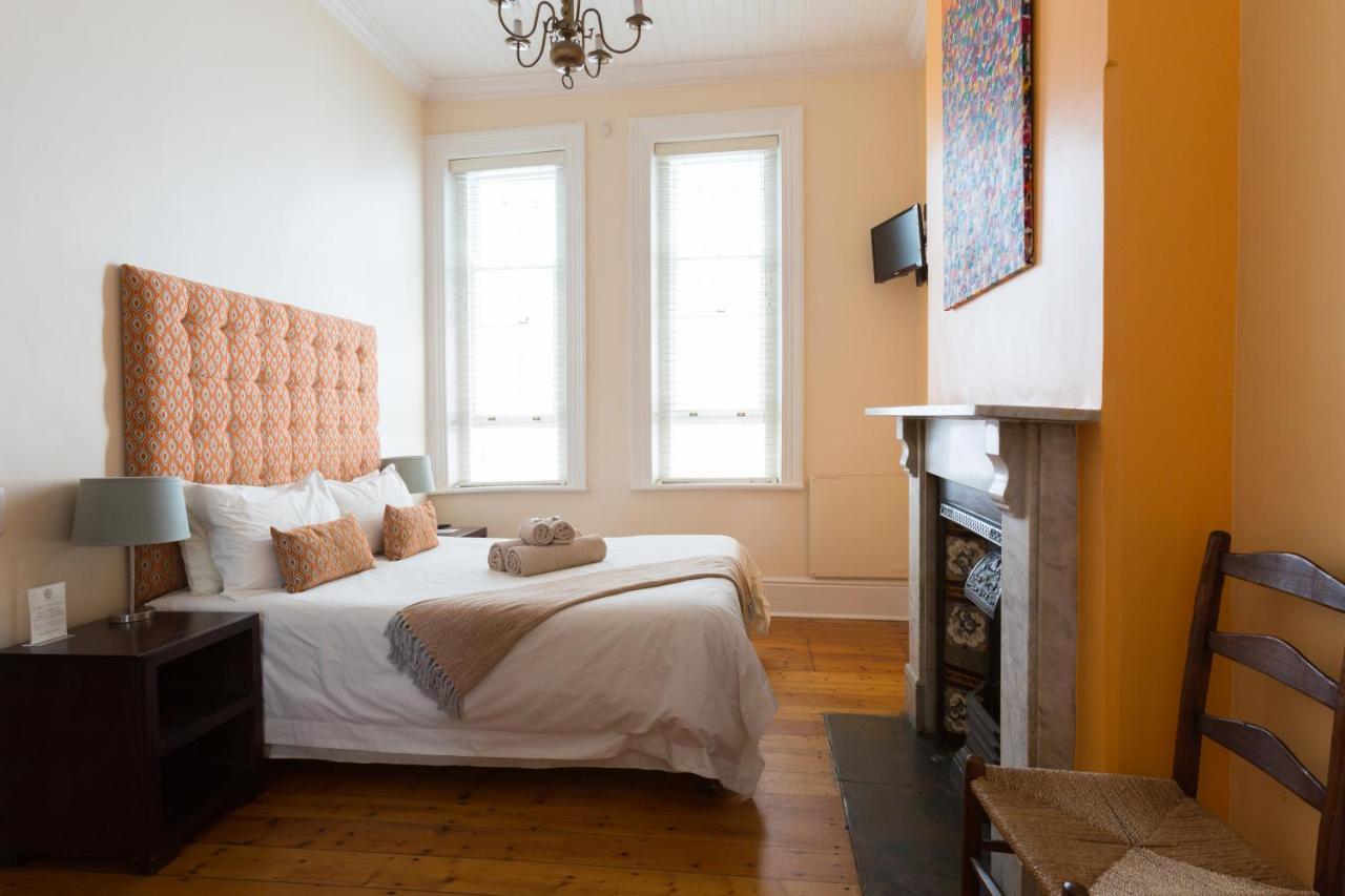 Six On Scott Bed & Breakfast เคปทาวน์ ภายนอก รูปภาพ