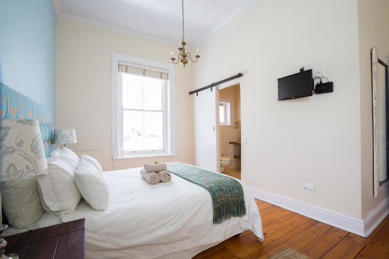 Six On Scott Bed & Breakfast เคปทาวน์ ภายนอก รูปภาพ